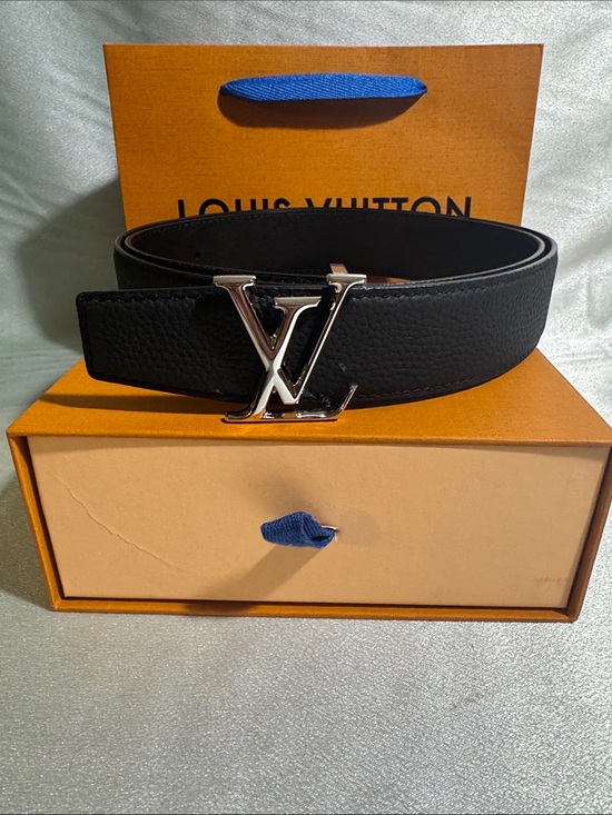 Louis Vuitton Other - Louis Vuitton belt featuring a polished silver-toned LV initials buckle🔥New!